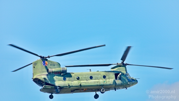 Dutch_navy_Boeing_CH-47_Chinook_Nederland_01.JPG