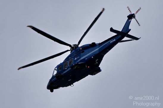 Politiehelikopter_Nederland_1.JPG