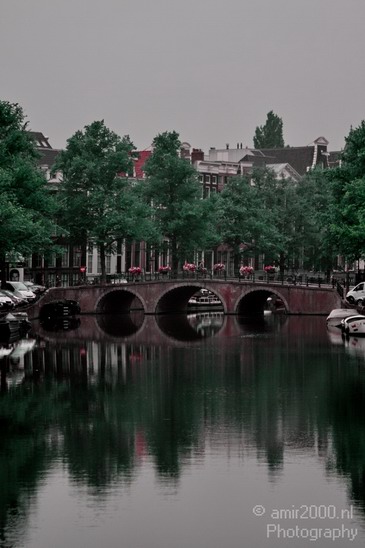 Amsterdam_Canals_001.JPG