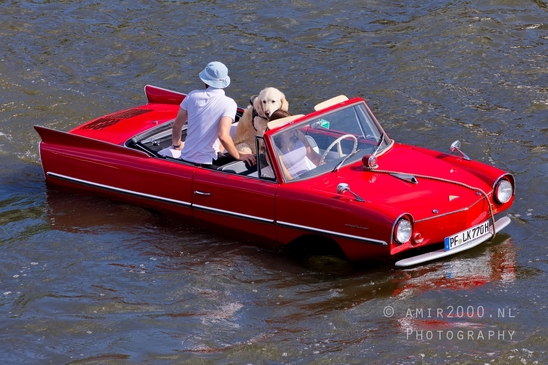 Amphibious_vehicle_amphibian_car_automobile_transportation_photography_03.JPG