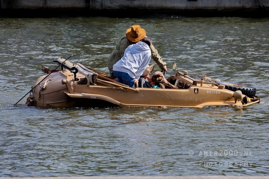 Amphibious_vehicle_amphibian_car_automobile_transportation_photography_09.JPG