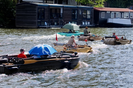 Amphibious_vehicle_amphibian_car_automobile_transportation_photography_10.JPG