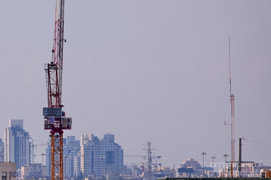 Cranes_Tel_Aviv_Israel_new_construction_city_photography_01.JPG