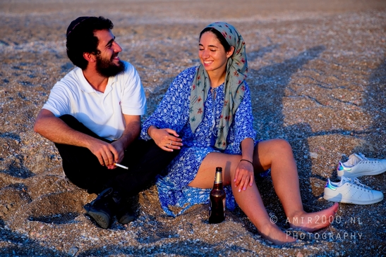 Loving_couple_at_the_Mediterranean_Sea_portrait_photography_Israel_01.JPG
