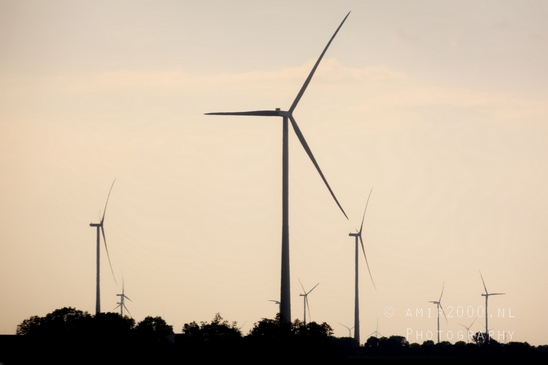 Wind_turbine_dutch_renewable_energy_the_Netherlands_05.JPG