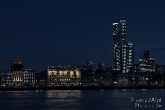 Rotterdam_at_night_005.JPG