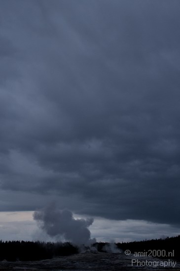 Geyser_old_faithful_yellowstone_usa_003.JPG